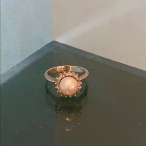 Size 5 Pearl diamond ring